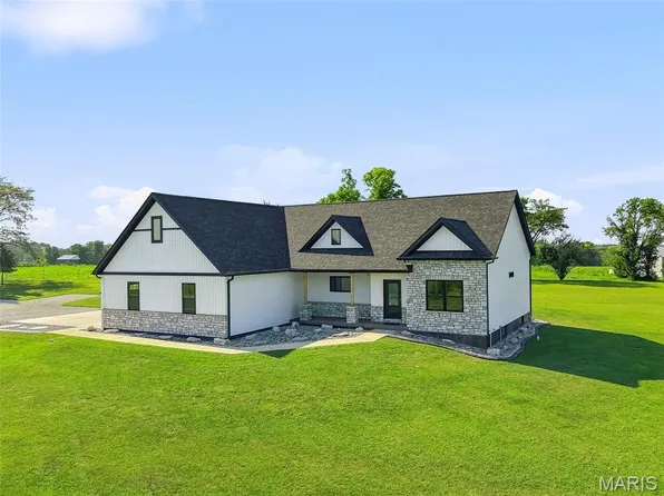 120 White Wildlife Rd, Silex, MO 63377