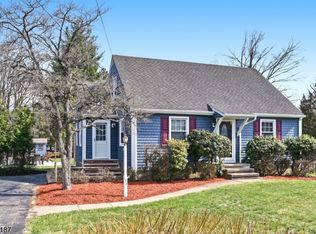 194 Ramapo Valley Rd, Oakland, NJ