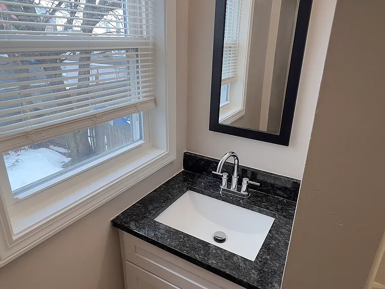 27 Ayr St #2 — Photo 16