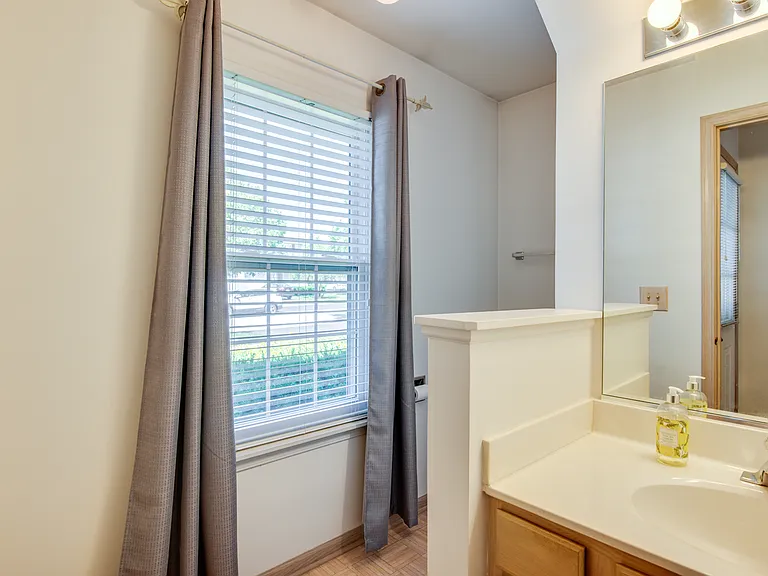 1216 Arapaho Ct #1216 — Photo 8