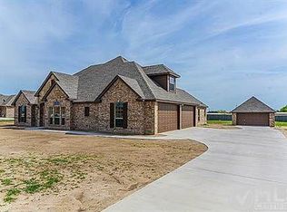 13016 Stacey Valley Dr, Azle, TX 76020