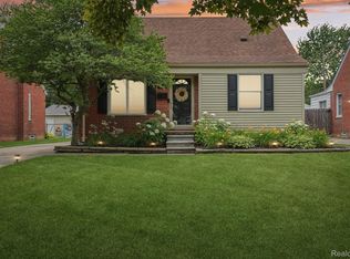3107 N Blair Ave, Royal Oak, MI 48073