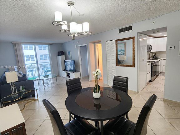 4th image of 6969 Collins Ave APT 404