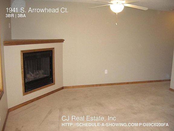 2nd image of 1941 S Arrowhead Ct