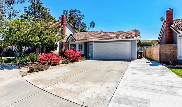 11307 Vale Vista Dr, Fontana, CA 92337 | Zillow