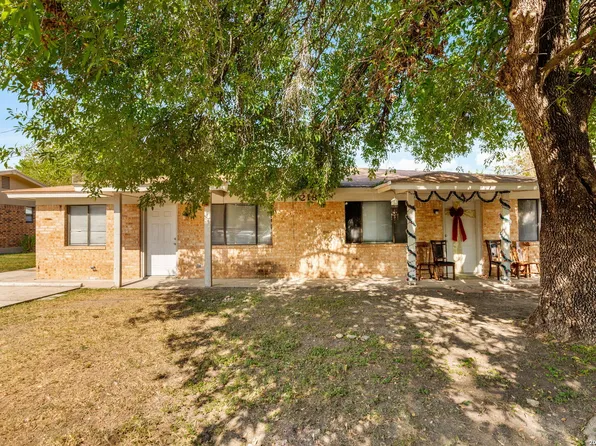 218 Redbud, New Braunfels, TX 78130