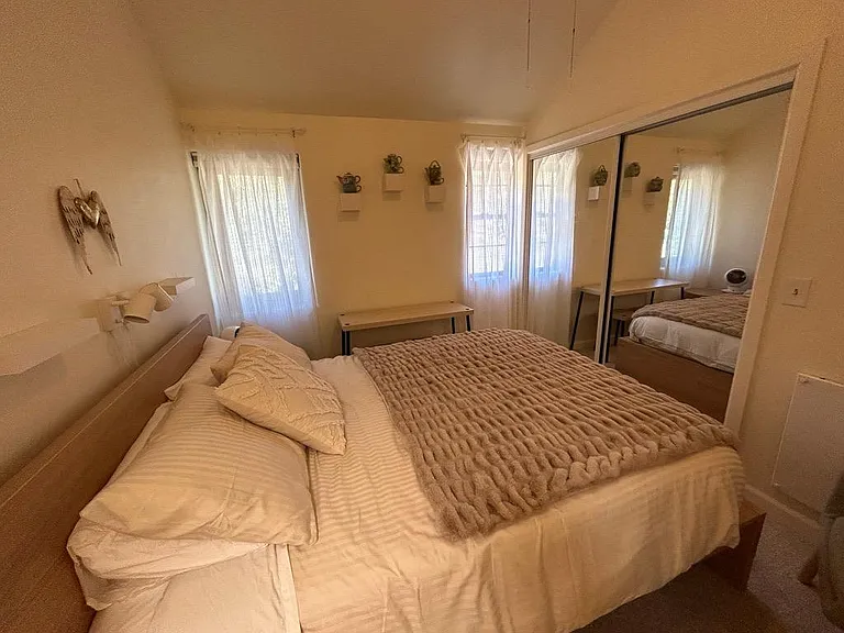 102 Laguna Pl — Photo 15