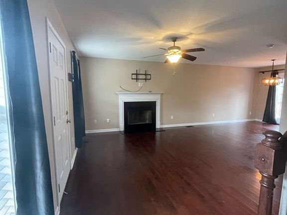 3rd image of 4903 Falling Star Ln