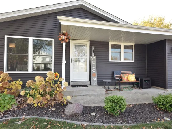 1331 East Maass DRIVE, Oak Creek, WI 53154
