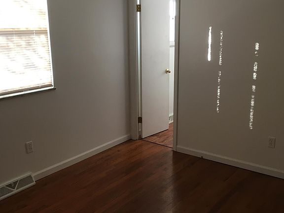 4th image of 6414 Schaaf Dr
