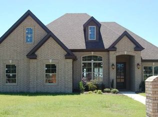 1001 Mark Cir, Jonesboro, AR 72404