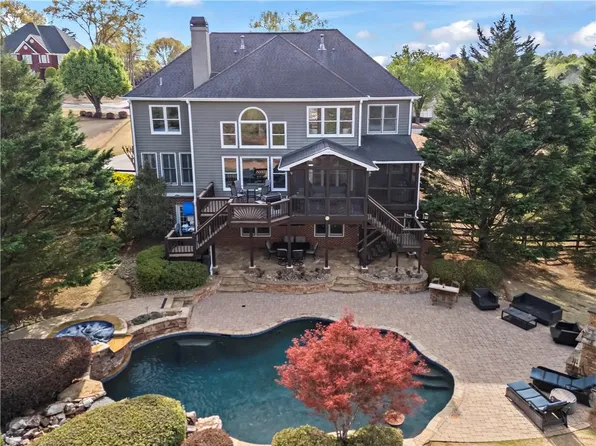 410 Hickory Fairway Ct, Woodstock, GA 30188