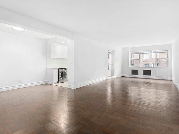 3rd image of 301 E 66th St APT 3L