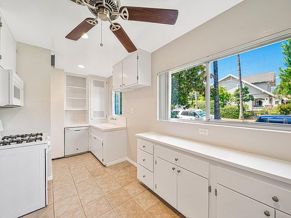 4th image of 720 E Mountain St APT 1