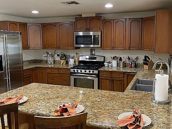4th image of 4121 E Sheena Dr
