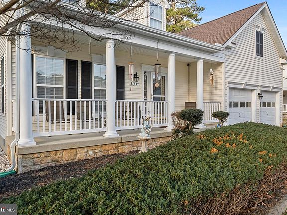 2nd image of 21549 Oxford Dr