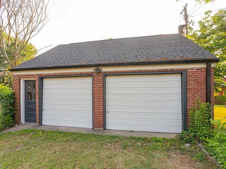 222 Dellrose Dr — Photo 19