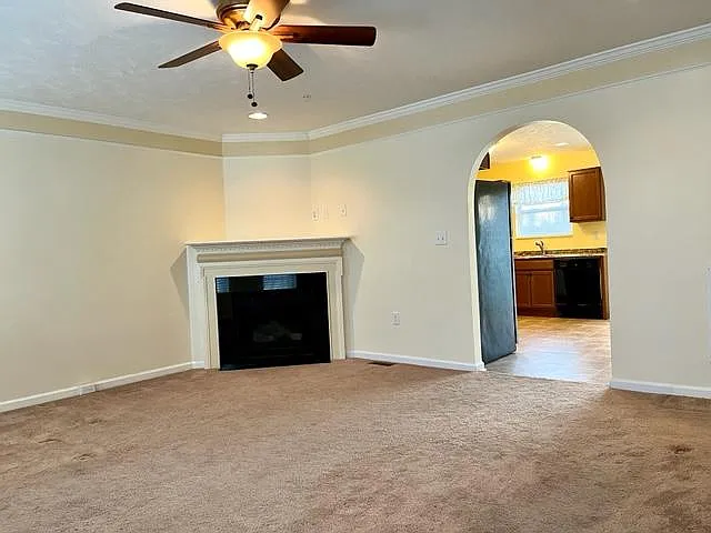 209 Ascot Ct — Photo 11