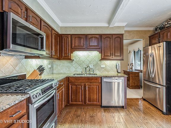 4th image of 14033 Clearview Dr