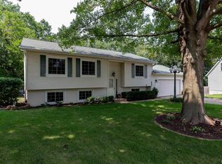 1602 W 4th St, Coal Valley, IL