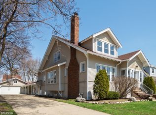 822 E Thacker St, Des Plaines, IL 60016