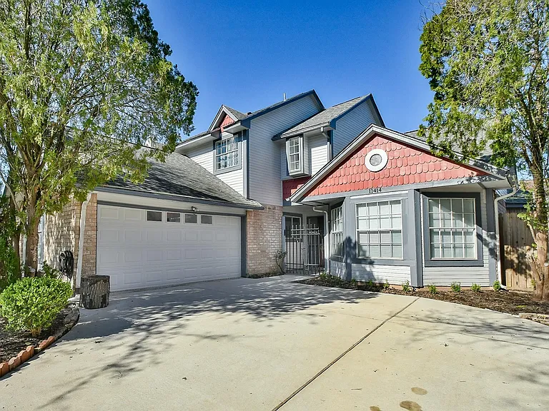 11414 Chariot Dr — Photo 3