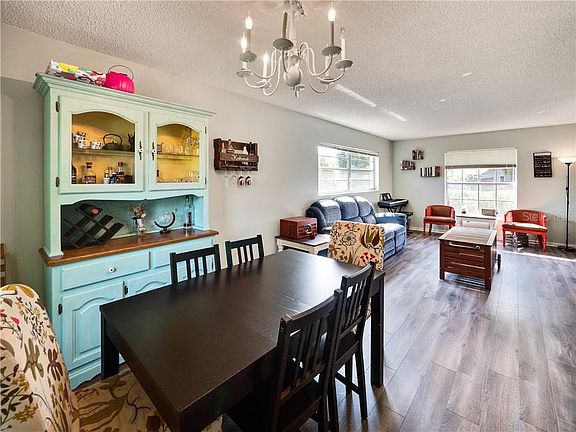 3rd image of 214 Odham Dr