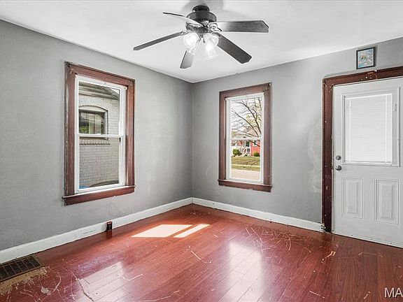 4th image of 2510 Hodges Ave