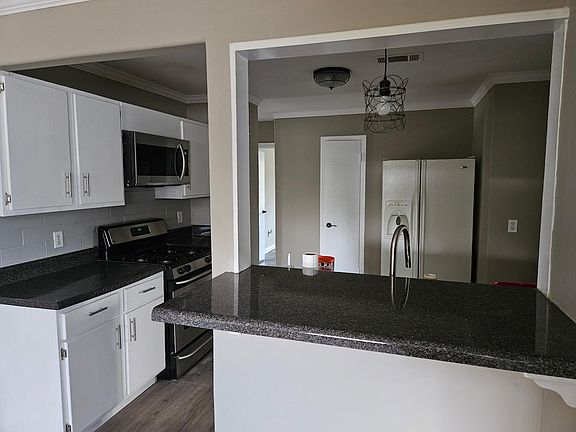 2nd image of 4879 Spottswood Ave