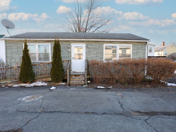 150-154 W Main St #E