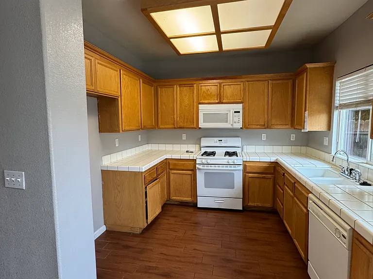 393 Mosburg Loop — Photo 6