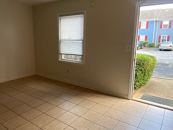 3rd image of 2693 Evans Mill Dr