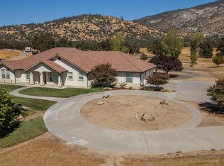 35305 Spanish Oak Rd, Auberry, CA 93602