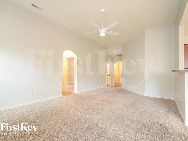 105 Sunflower Pl — Photo 4