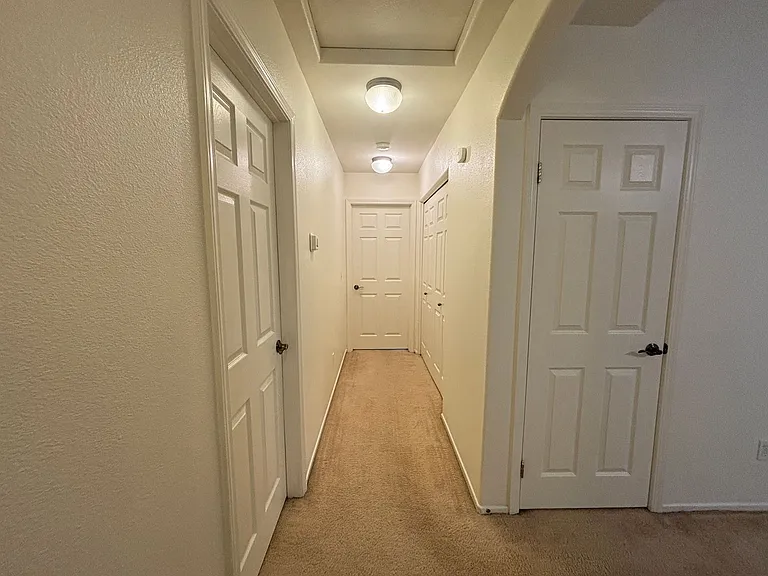 2416 W Valley Vis — Photo 12