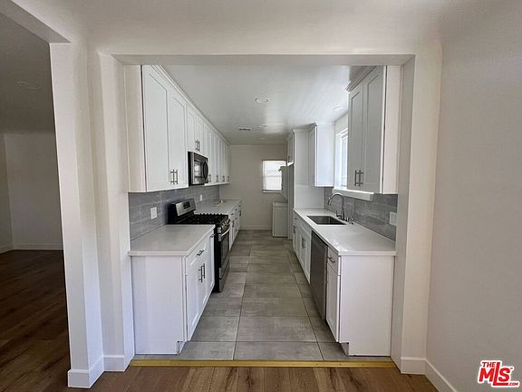 5th image of 5644 Cartwright Ave