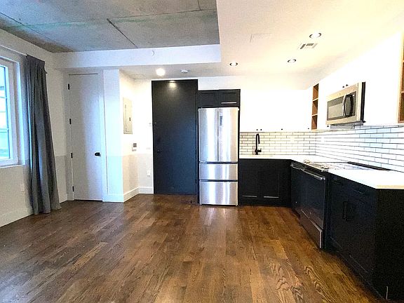 4th image of 31-49 37th St #2F