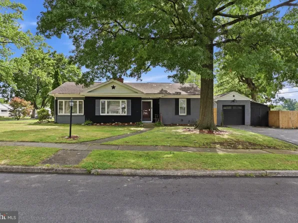 3501 Cloverfield Rd, Harrisburg, PA 17109