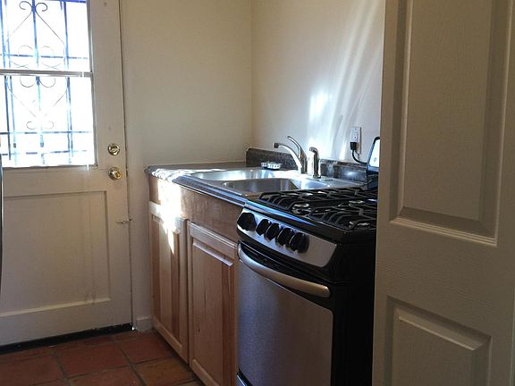2nd image of 517 Montclaire Dr NE