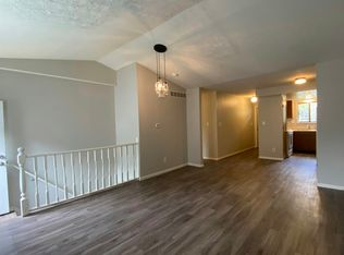 103 Elkins Ln #103, Springboro, OH 45066