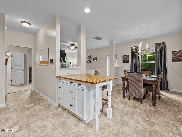 431 Bald Cypress Ln — Photo 12