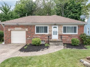 10985 Snow Rd, Parma Heights, OH 44130