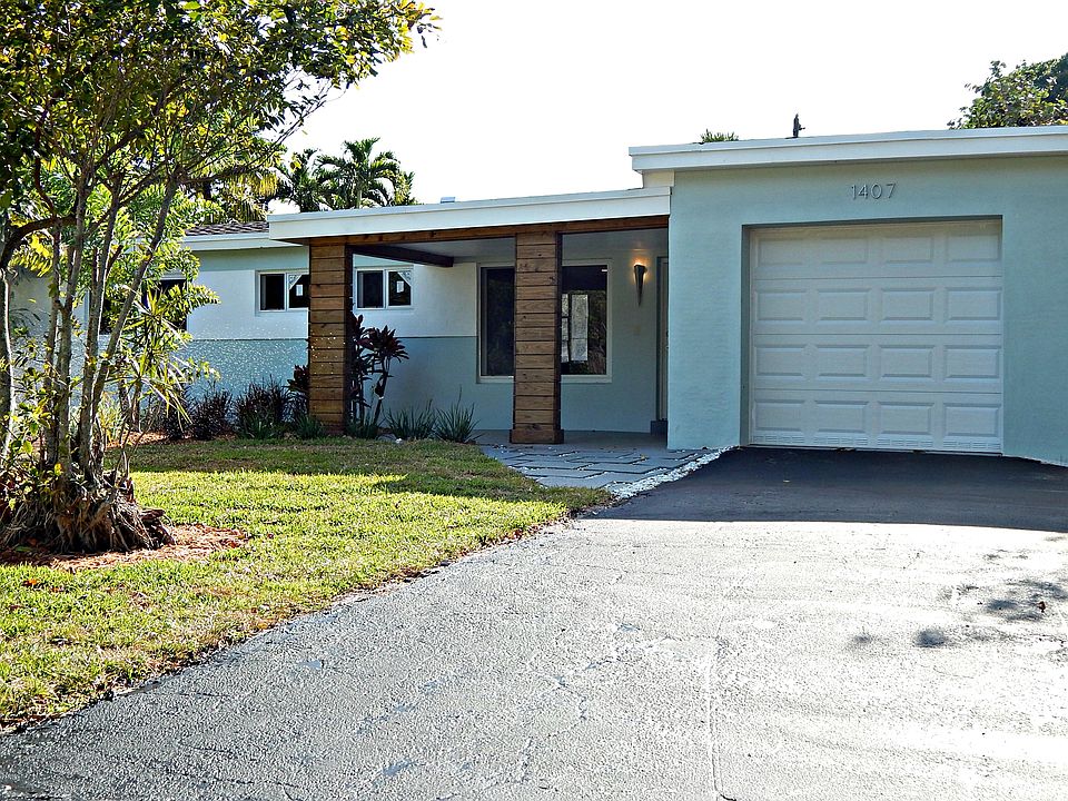 1st image of 1407 SW 15th Ter
