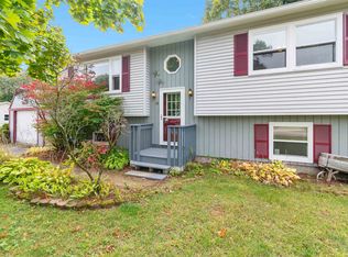 10 Kim Lane, Milton, VT 05468