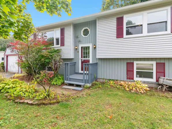 10 Kim Lane, Milton, VT 05468