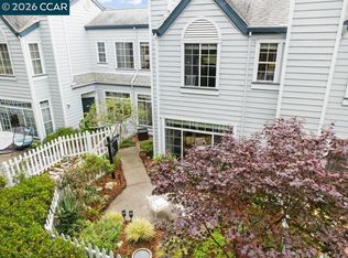 208 Commodore Dr, Richmond, CA 94804