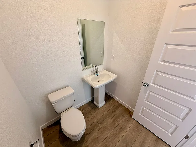 12620 Hereford Ave — Photo 7