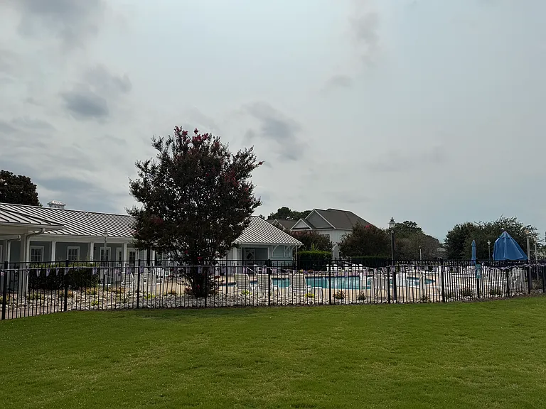 Community pool