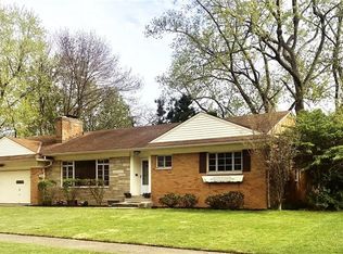 18747 Rocky River Oval, Rocky River, OH 44116