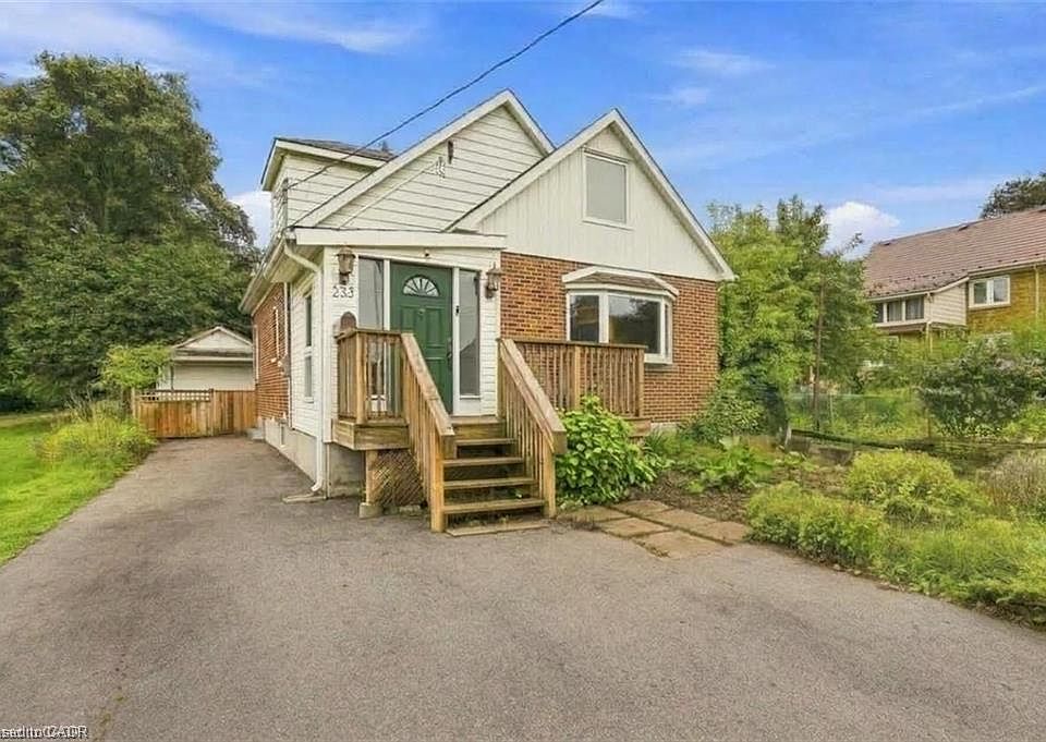 1st image of 233 Mansion St